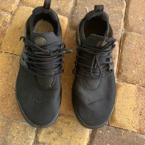 Black Nike  presto sneakers size 11